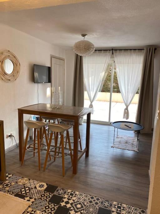 Appt 2 Pieces Port Frejus - Mega Terrasse + Garage Apartment Bagian luar foto