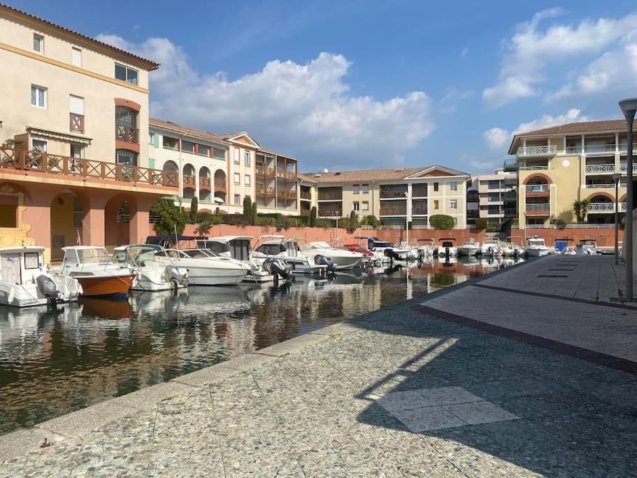 Appt 2 Pieces Port Frejus - Mega Terrasse + Garage Apartment Bagian luar foto